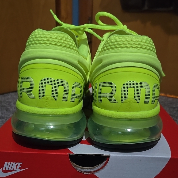 Nike Air Max 2013 Volt/Black-Cyber Men's Size 8 Women's Size 9.5 - Picture 5 of 9